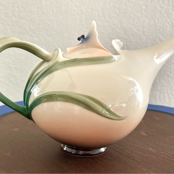 FRANZ Dragonfly Hand Painted & Signed Jan Woo Porcelain Teapot Art Nouveau NEW - Picture 8 of 16